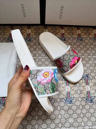 Gucci Impressão Floral GG Canvas Slide Slippers 7