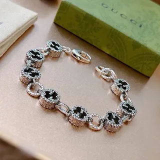 Gucci GG Marmont سوار إنكليت أسود مينا وفضي