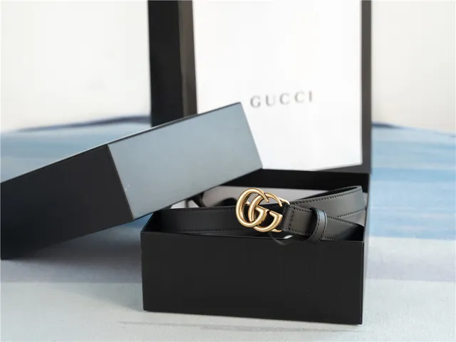 Gucci GG Marmont Black Gold Interlocking G Buckle 光滑皮革腰带 2