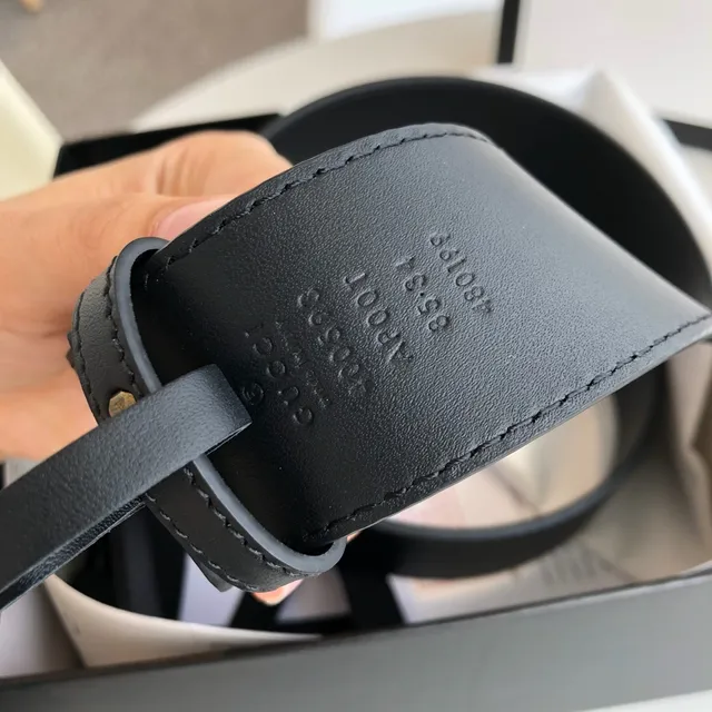 Gucci GG Marmont Black Gold Interlocking G Buckle Smooth Leather Belt 2