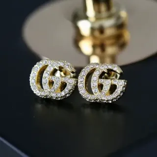 Gucci GG Marmont أقراط كريستال مرصعة بـ GG المزدوج