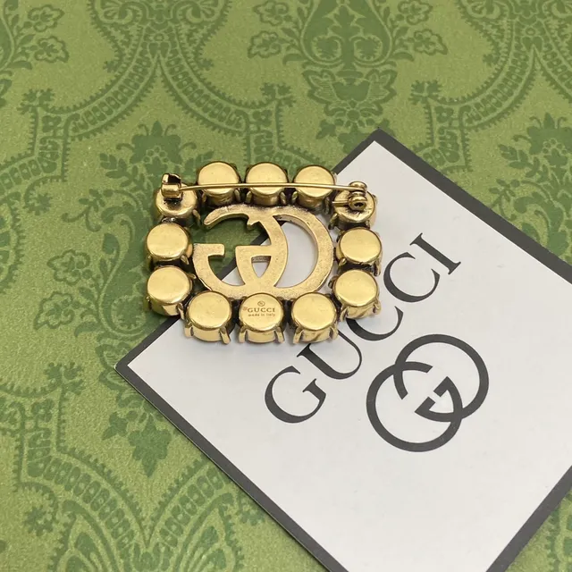 Gucci GG Marmont Crystal-Encrusted Gold-Tone Brooch 3