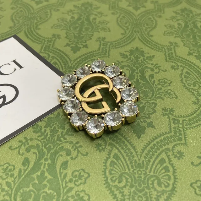 Gucci GG Marmont Crystal-Encrusted Gold-Tone Brooch 4