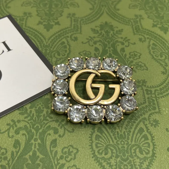 Gucci GG Marmont Crystal-Encrusted Gold-Tone Brooch 5