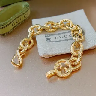 Gucci GG Marmont سوارة ذهبية سلسلة روب لينك ملتوية مشبك شعار G متشابك