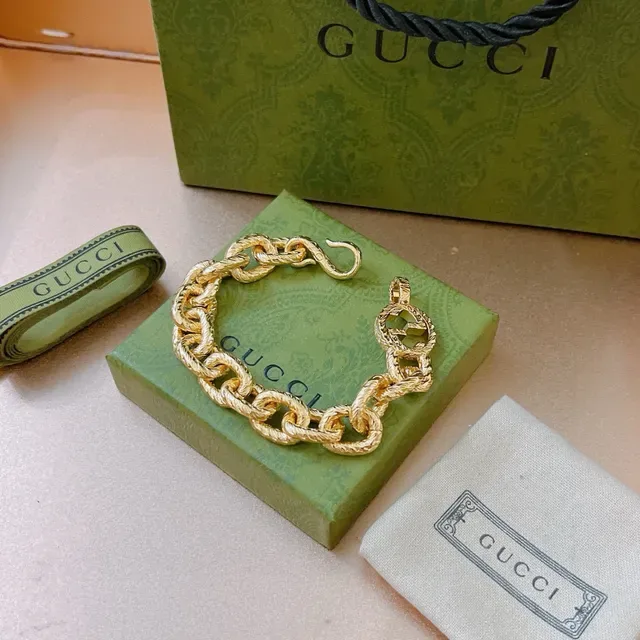 Gucci GG Marmont سوارة ذهبية سلسلة روب لينك ملتوية مشبك شعار G متشابك 5