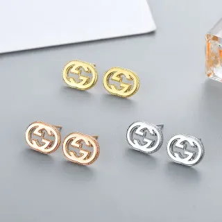 Gucci GG Marmont Interlocking G أقراط ستد بيضاوية