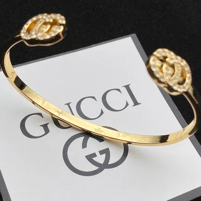 Gucci GG Marmont Pavé-Crystal Interlocking GG Pulseira Aberta de Punho 2