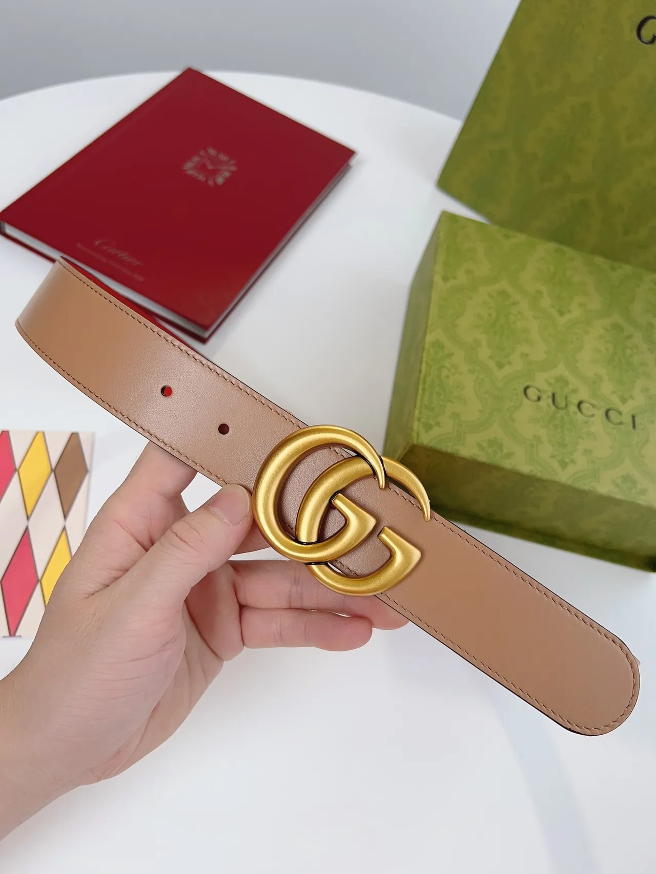 Gucci GG Marmont Ceinture en cuir rouge et beige réversible 7