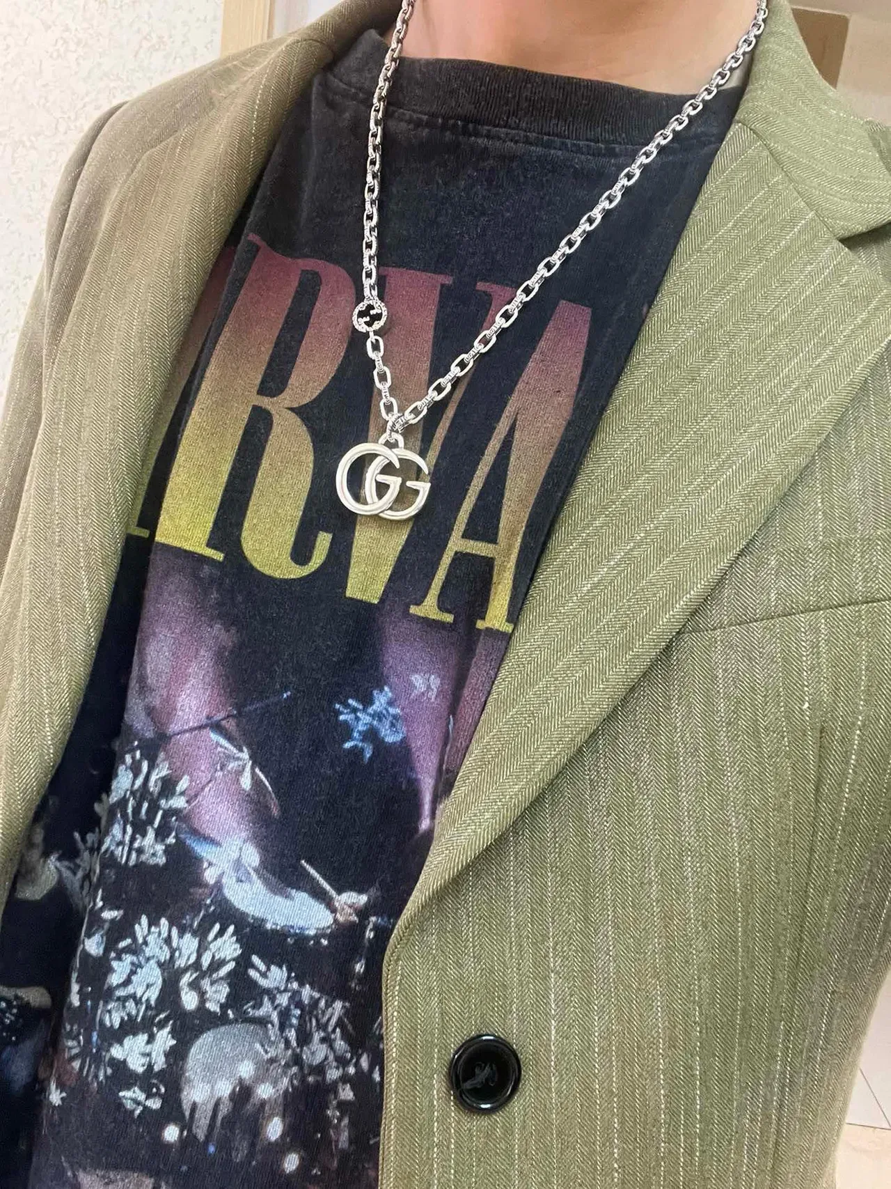 Gucci GG Marmont Silver Black Interlocking Double-G Pendant Ornate Curb-Link Chain Necklace 8