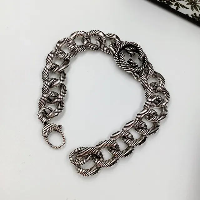سوارة Gucci GG Marmont رابطة حبل ملتوية فضية 2