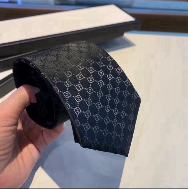 Gucci GG monograma corbata negra 4