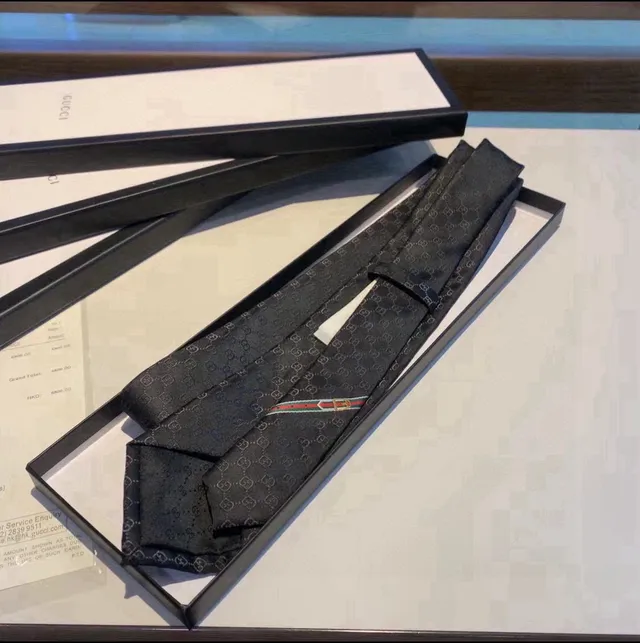 Gucci GG monograma corbata negra 6