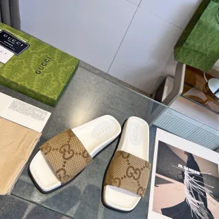 Gucci GG Monogram قماش حزام نعال أبيض