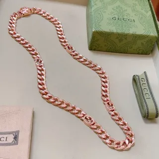 Collier Gucci GG Motif Curb-Link en or rose