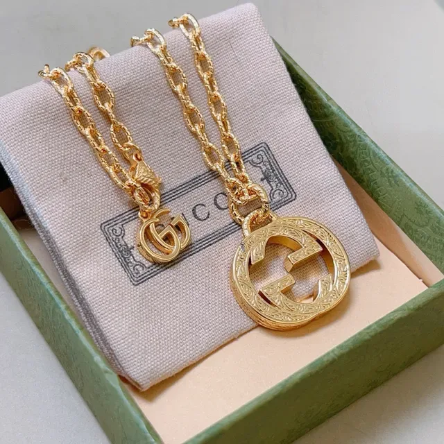 Gucci Gold Chain Interlocking Double-G Pendant Necklace 5