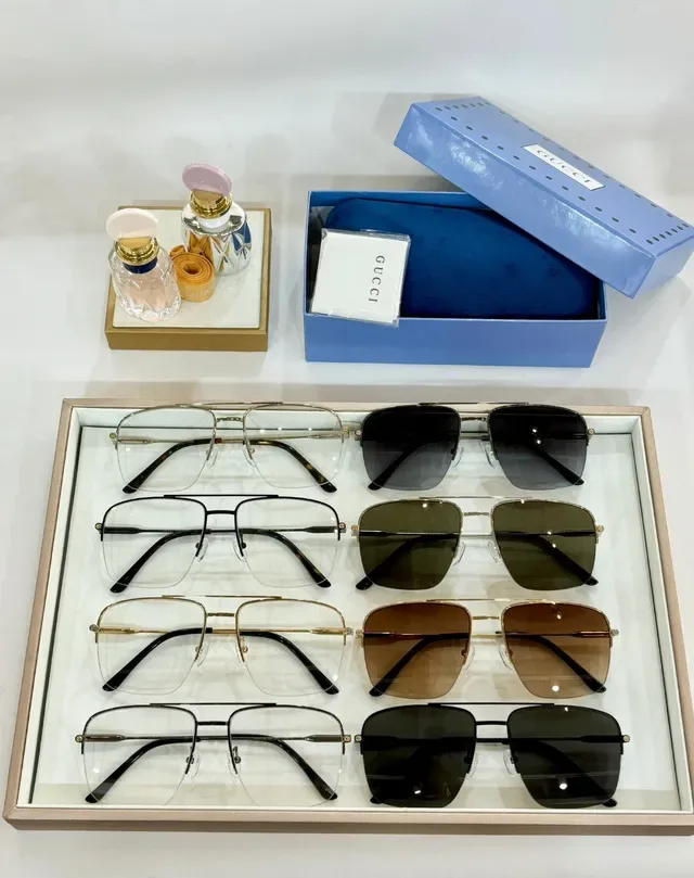 Gucci Gafas ópticas Aviador rectangulares tono dorado 2