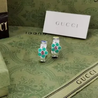 Gucci أقراط خضراء وحمراء زهور مينا حلقية