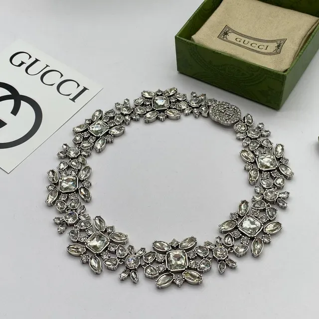 Gucci हरी चांदी फूल-समूह पन्ना-कट पत्थर हार 5