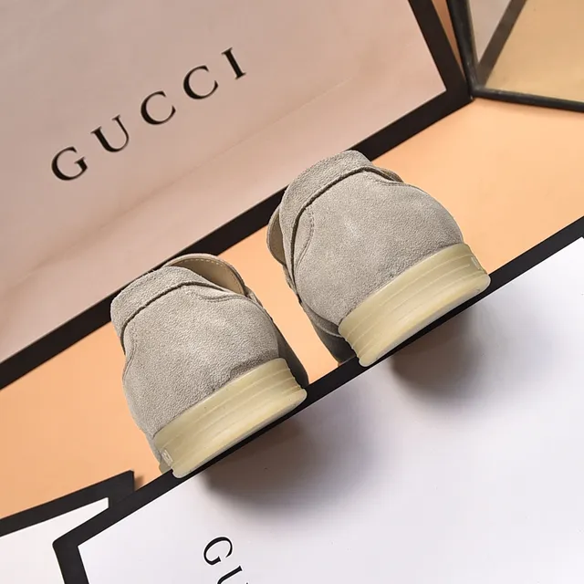 Gucci Horsebit 1955 米色麂皮乐福鞋 9