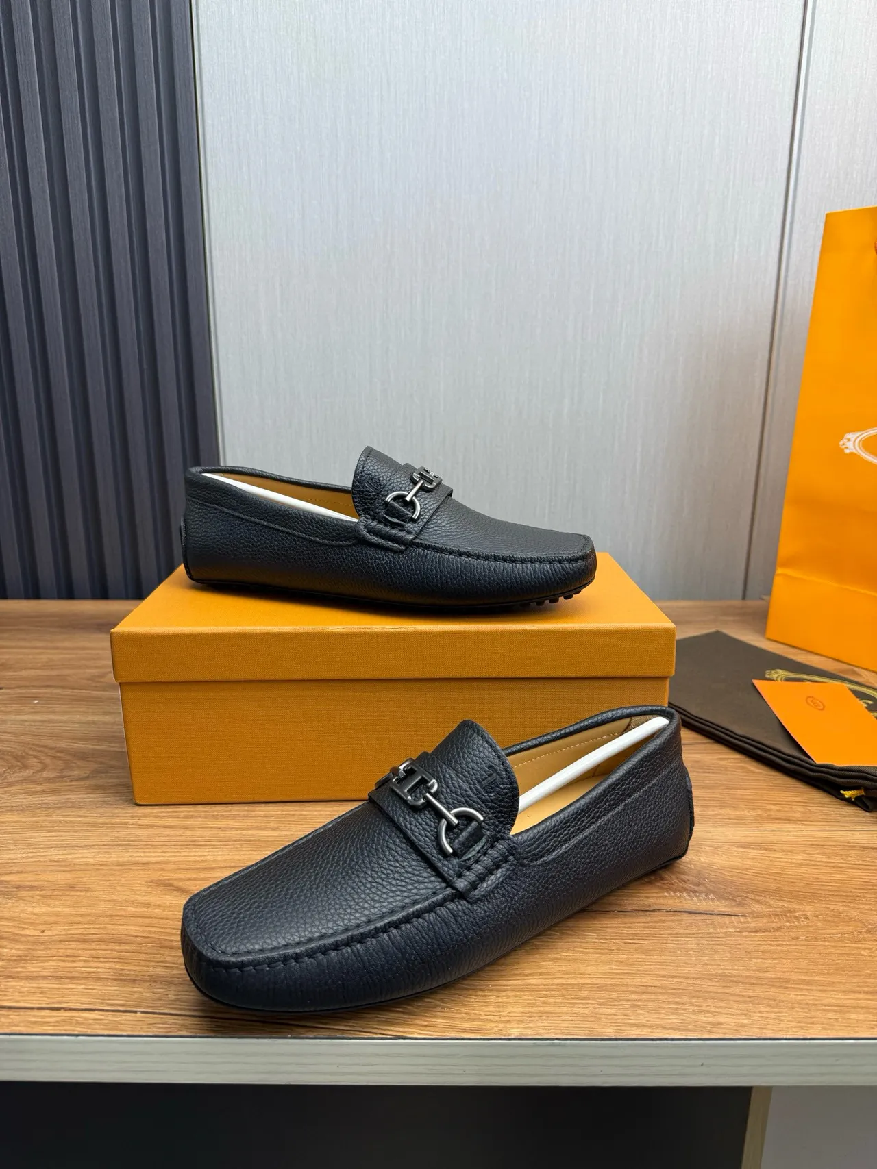 Gucci Horsebit 1955 Black Pebbled Leather Loafer 4