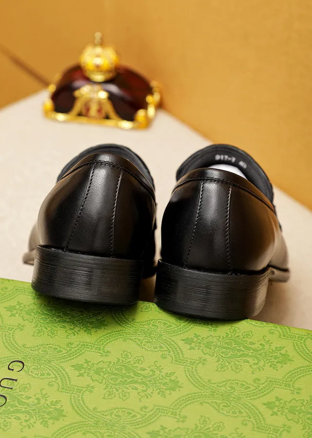 Gucci Horsebit 1955 embossé GG mocassins en cuir noir 3