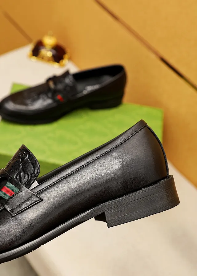 Gucci Horsebit 1955 embossé GG mocassins en cuir noir 4