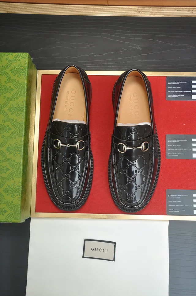 Gucci Horsebit 1955 Mocassim Preto Couro Polido Sola Espessa com Rebites Mocassim 5