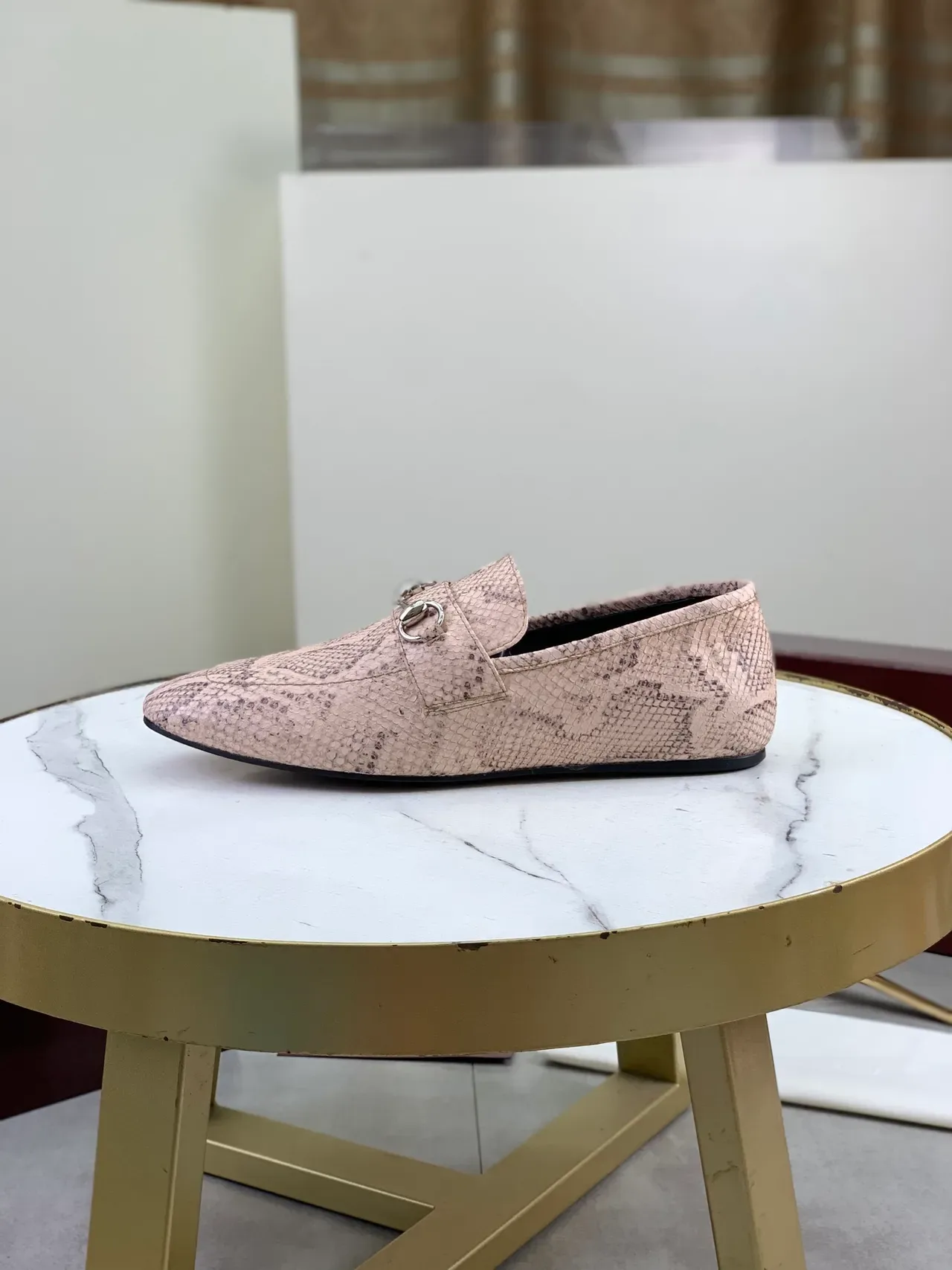 Gucci Horsebit 1955 Mocassins de pele de serpente rosa 6