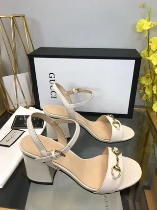 Gucci Horsebit 1955 White Leather Horsebit Buckle Gladiator Sandals 9