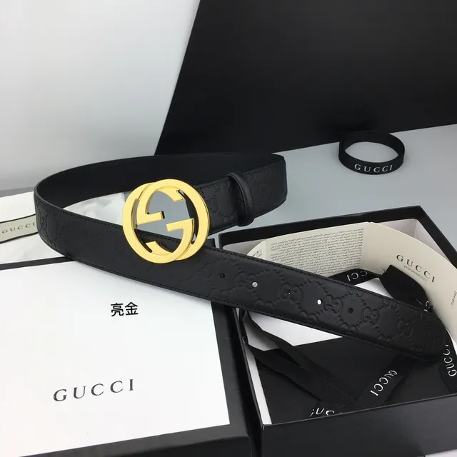 Gucci Interlocking G Cinto Preto Dourado Embossed GG Monogram Grande Fivela Circular Cinturão de Couro 2