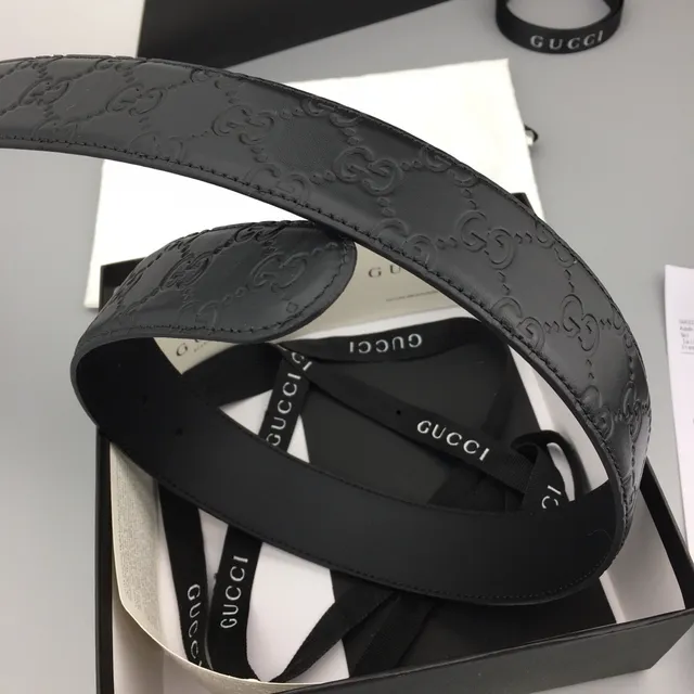 Gucci Interlocking G Cinto Preto Dourado Embossed GG Monogram Grande Fivela Circular Cinturão de Couro 7