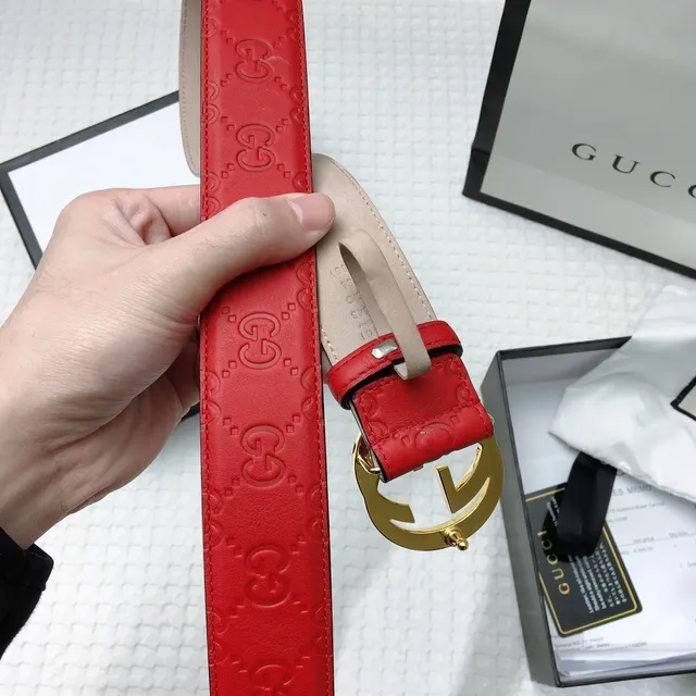 Gucci Interlocking G Belt Red Gold Embossed GG Monogram Buckle Leather Belt 3