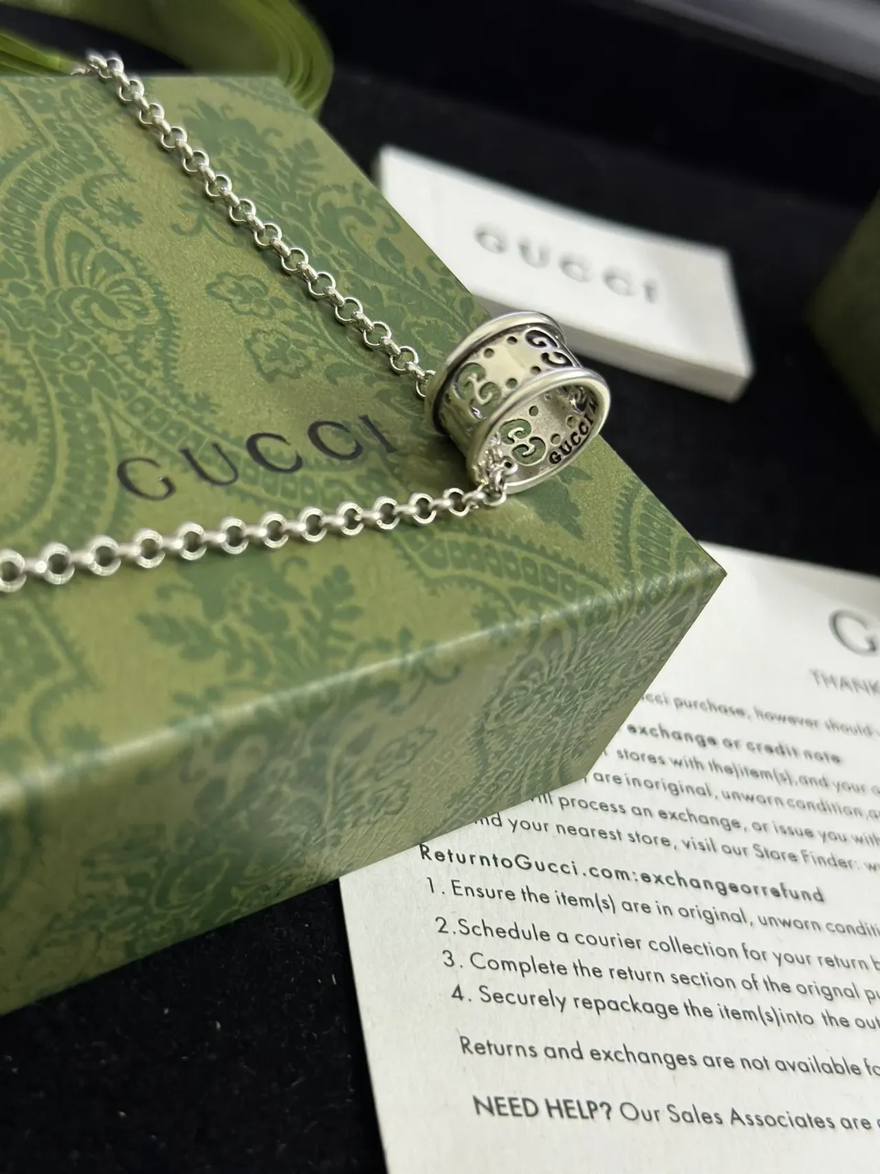 Gucci Interlocking G Cylindrical Pendant Silver Necklace 8