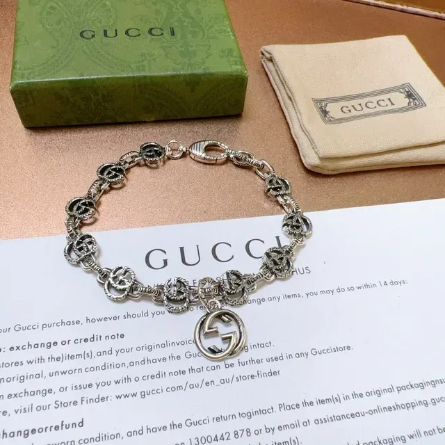Gucci Interlocking G Motif Silver-Tone Chain Bracelet 3