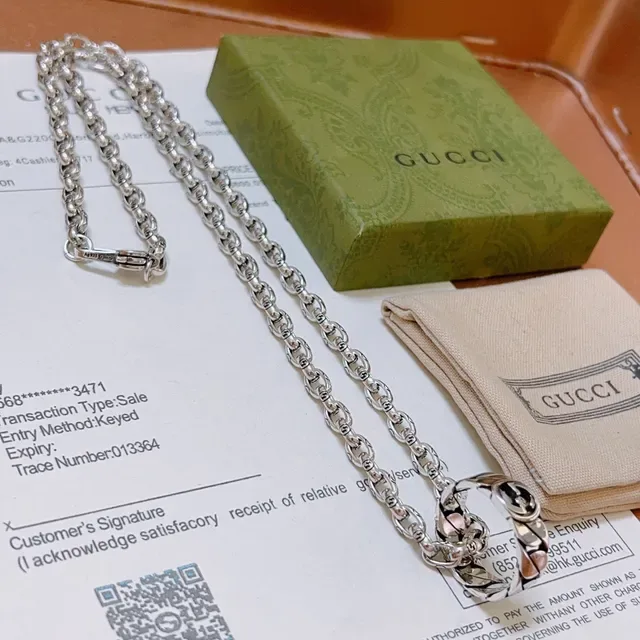 Gucci Interlocking G colgante cadena plateada 6
