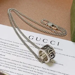 Gucci Pendentif Bague Interlocking G Chaîne Curb en ton argent