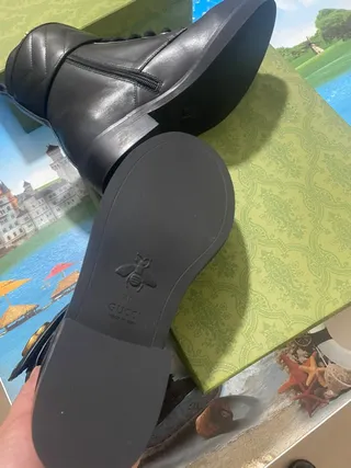 Gucci Le Cagole 黑色皮革金色 Double G 踝靴 5