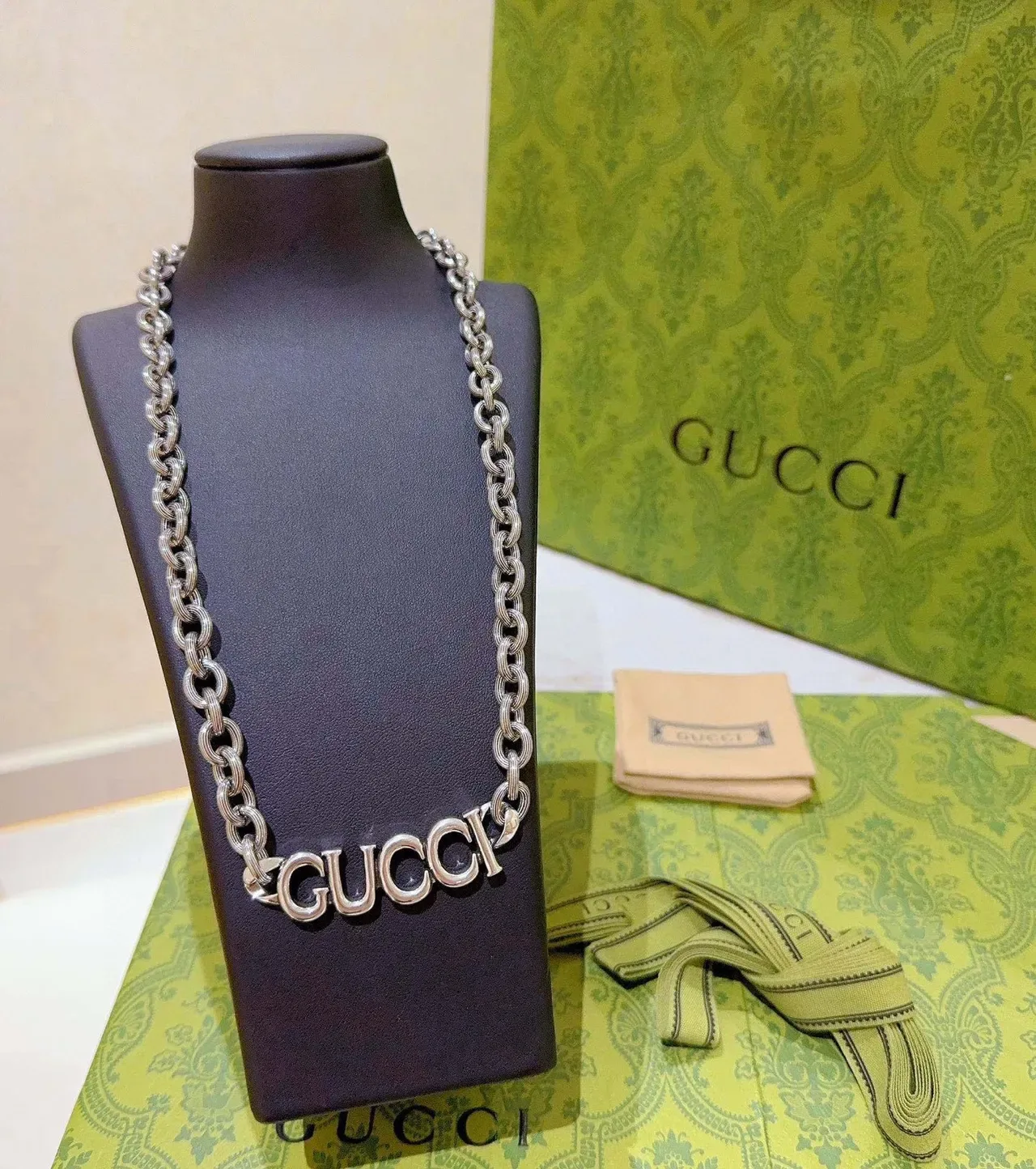 Gucci Logo Chain Silver Necklace 5