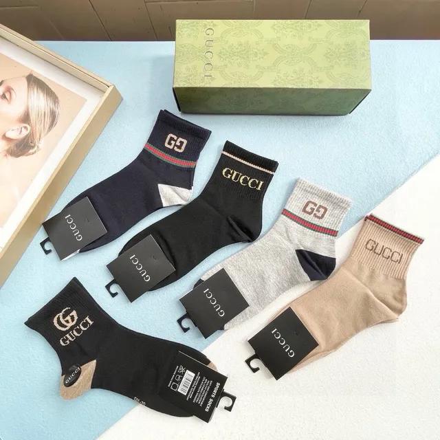 Gucci Logo-Embroidered Sports Socks 4