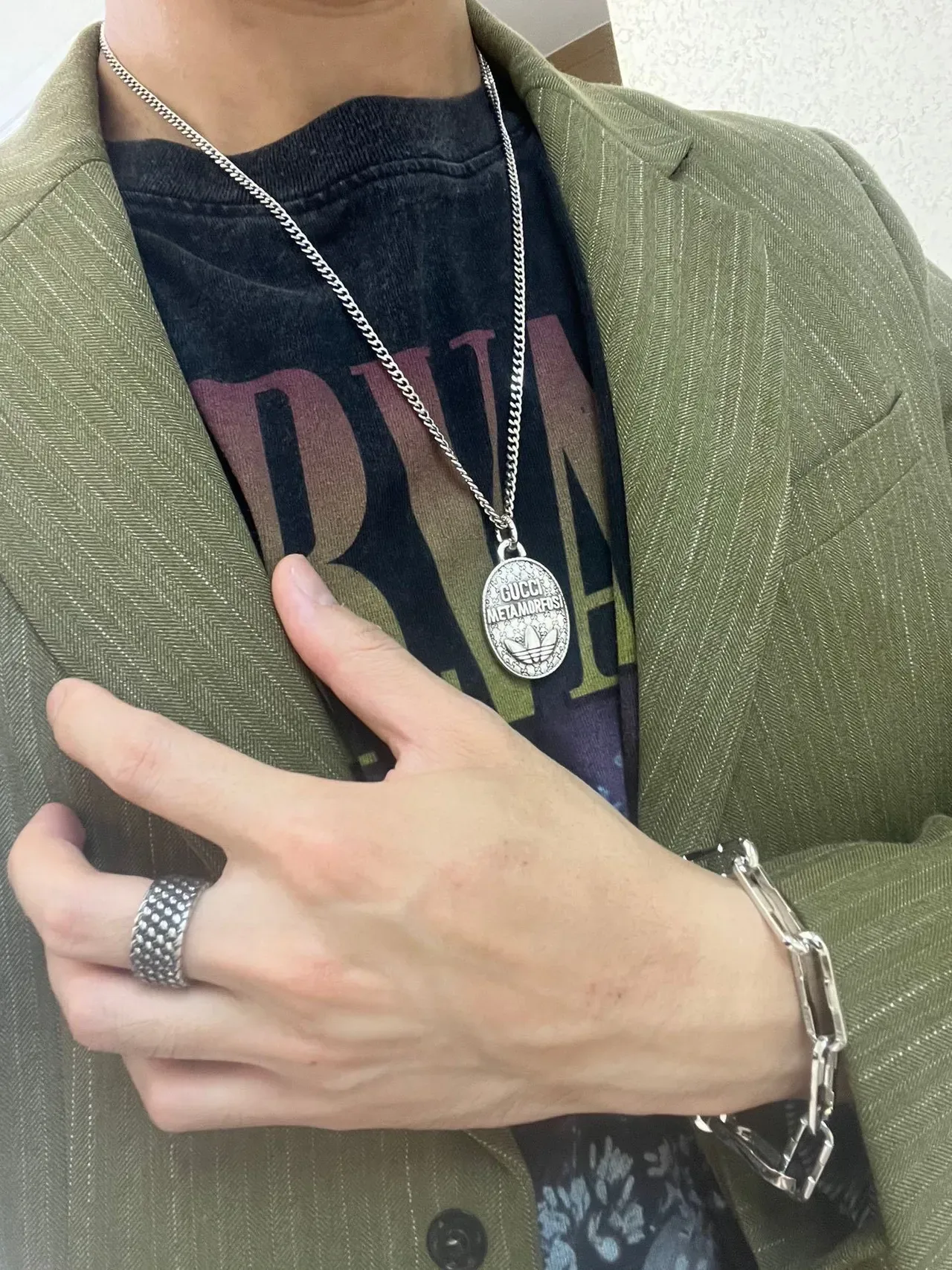 Collar Gucci Metamorfosi Colgante Oval Cadena de Plata 5