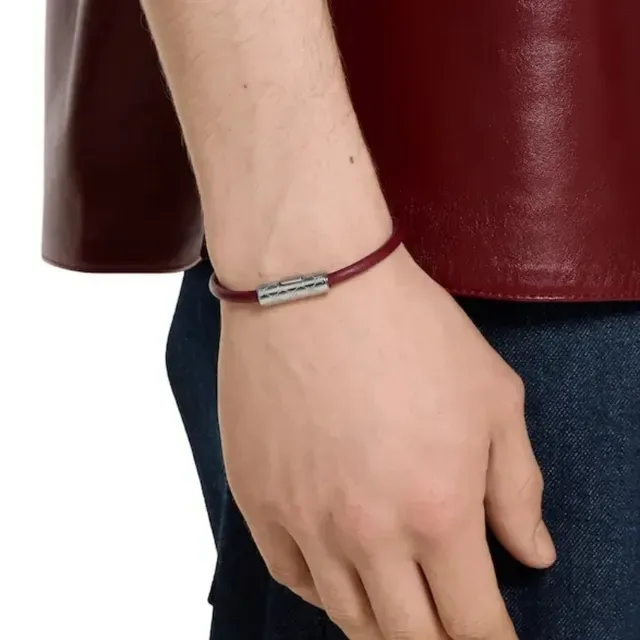 Gucci Navy Silver Pulsera de Cuero Redonda con Cordón Cilíndrico Broche Grabado en Metal 2