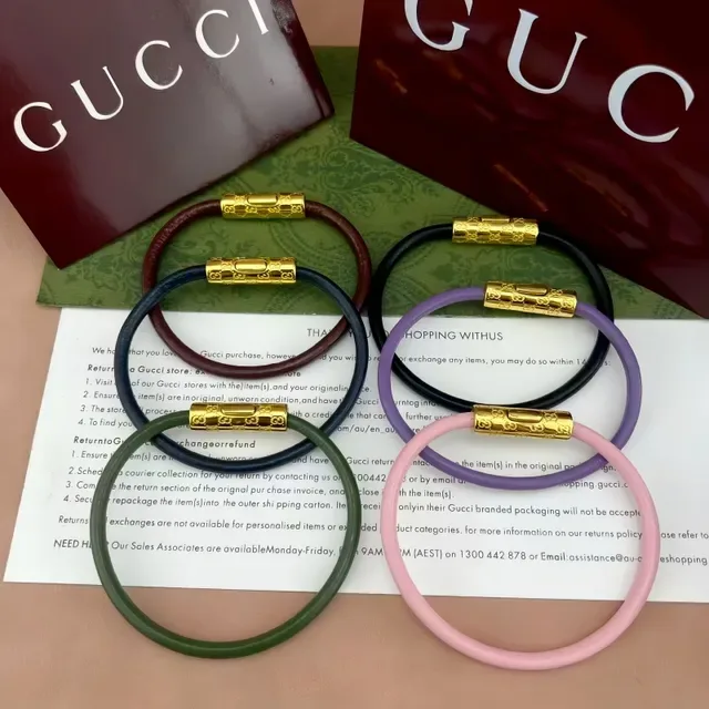 Gucci Navy Silver Pulsera de Cuero Redonda con Cordón Cilíndrico Broche Grabado en Metal 10