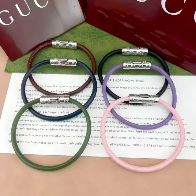 Gucci Navy Silver Pulsera de Cuero Redonda con Cordón Cilíndrico Broche Grabado en Metal 11