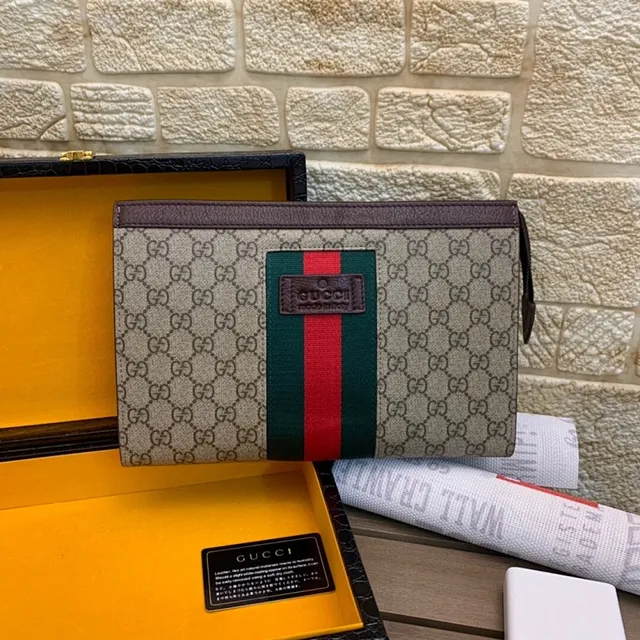 Gucci Ophidia GG Supreme বেইজ এবং বাদামী লিফাফা ক্লাচ 2