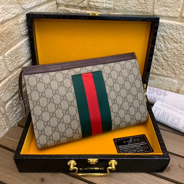 Gucci Ophidia GG Supreme বেইজ এবং বাদামী লিফাফা ক্লাচ 3