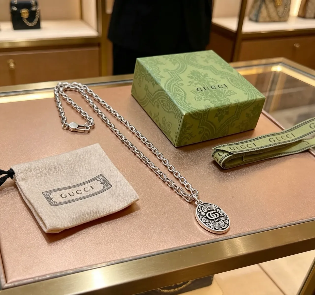 Gucci Ophidia Collier Chaîne à Maillons Lourd Argenté avec Gravure de Marque 3