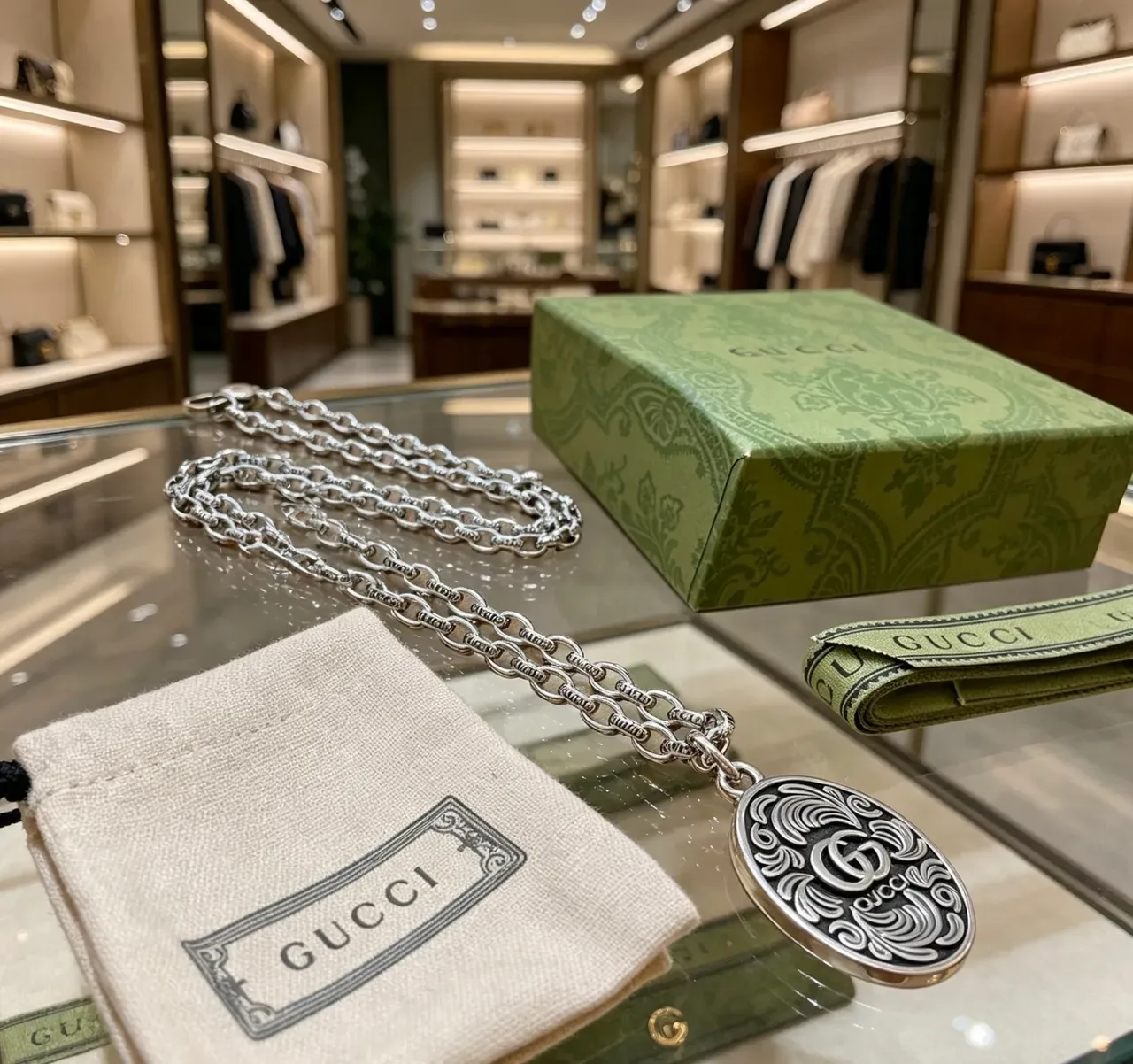 Gucci Ophidia Collier Chaîne à Maillons Lourd Argenté avec Gravure de Marque 4
