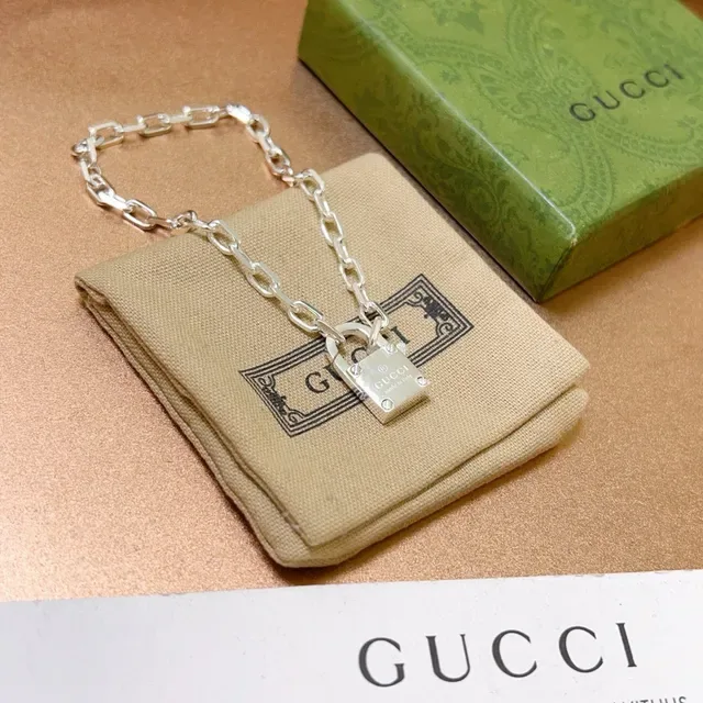 Gucci Padlock Silver-Tone Chain Bracelet 5