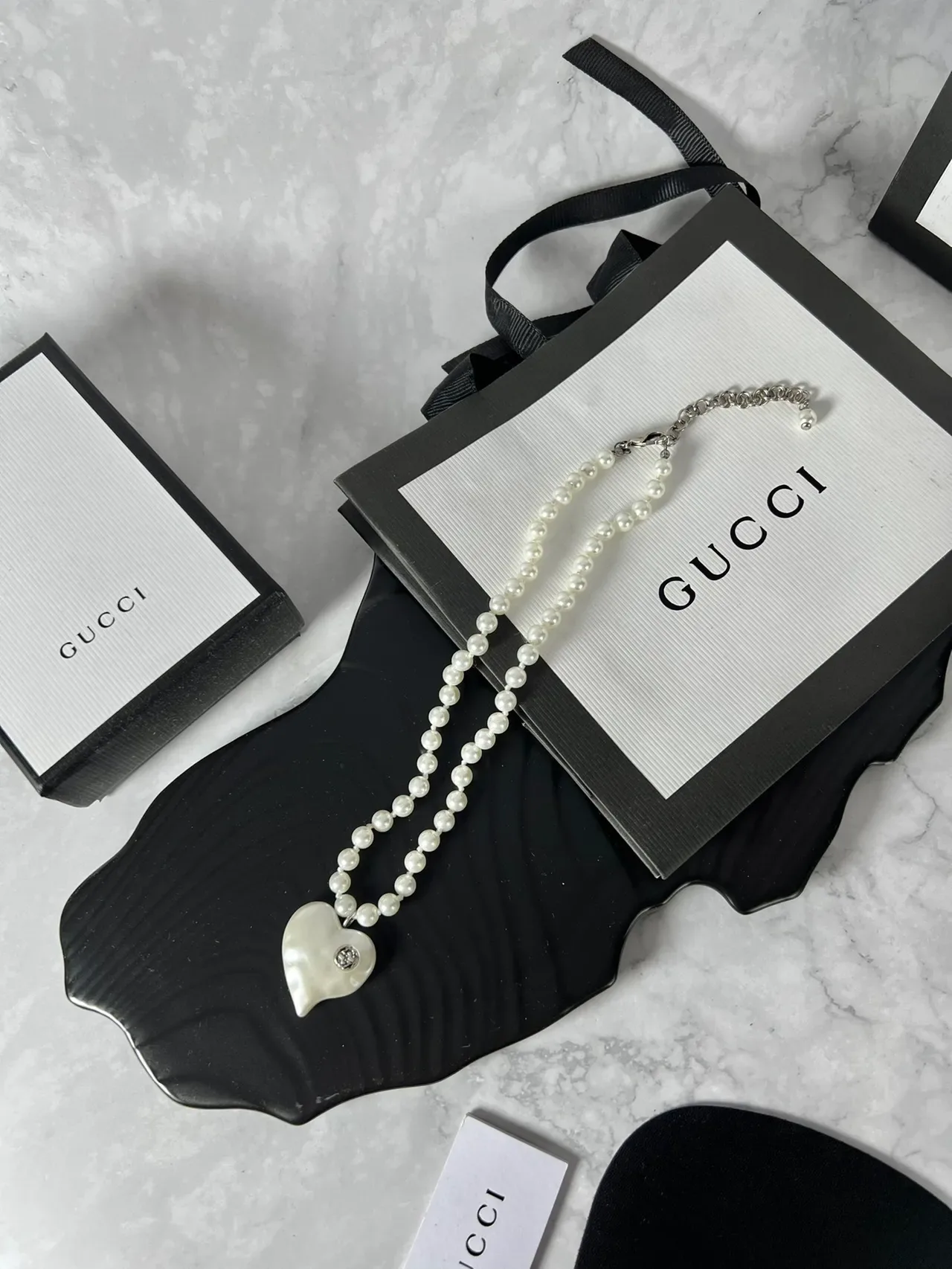Gucci Pearl Strand Heart Pendant Necklace 2